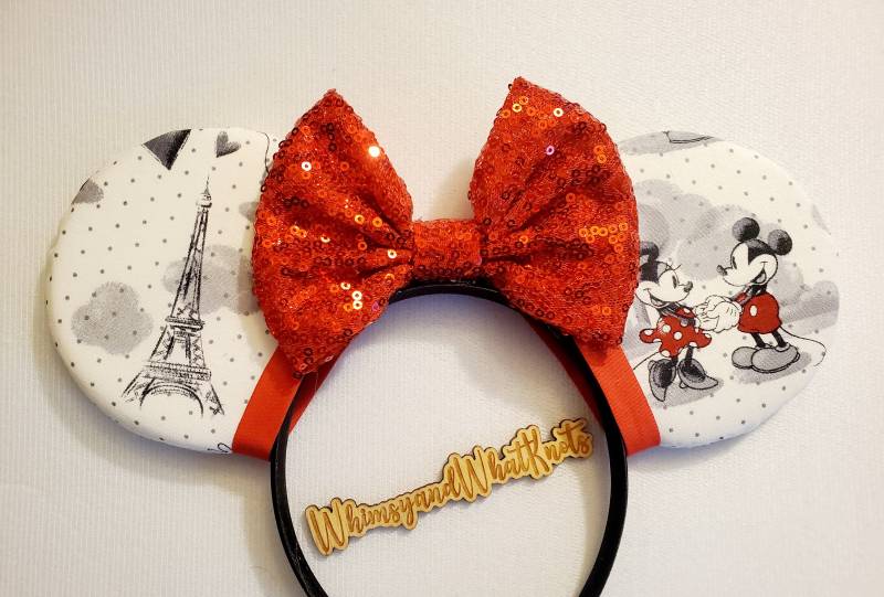 Micky Und Minnie in Paris Mäuseohren Micky Und Minnie in Paris Mäuseohren von WhimsyandWhatKnots