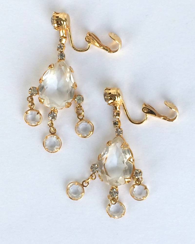 Kristall Tropfen Ohrringe Kronleuchter Vintage Clip Ons Geschenk Kristall Tropfen Ohrringe Kronleuchter Vintage Clip Ons Geschenk von WhirleyShirley