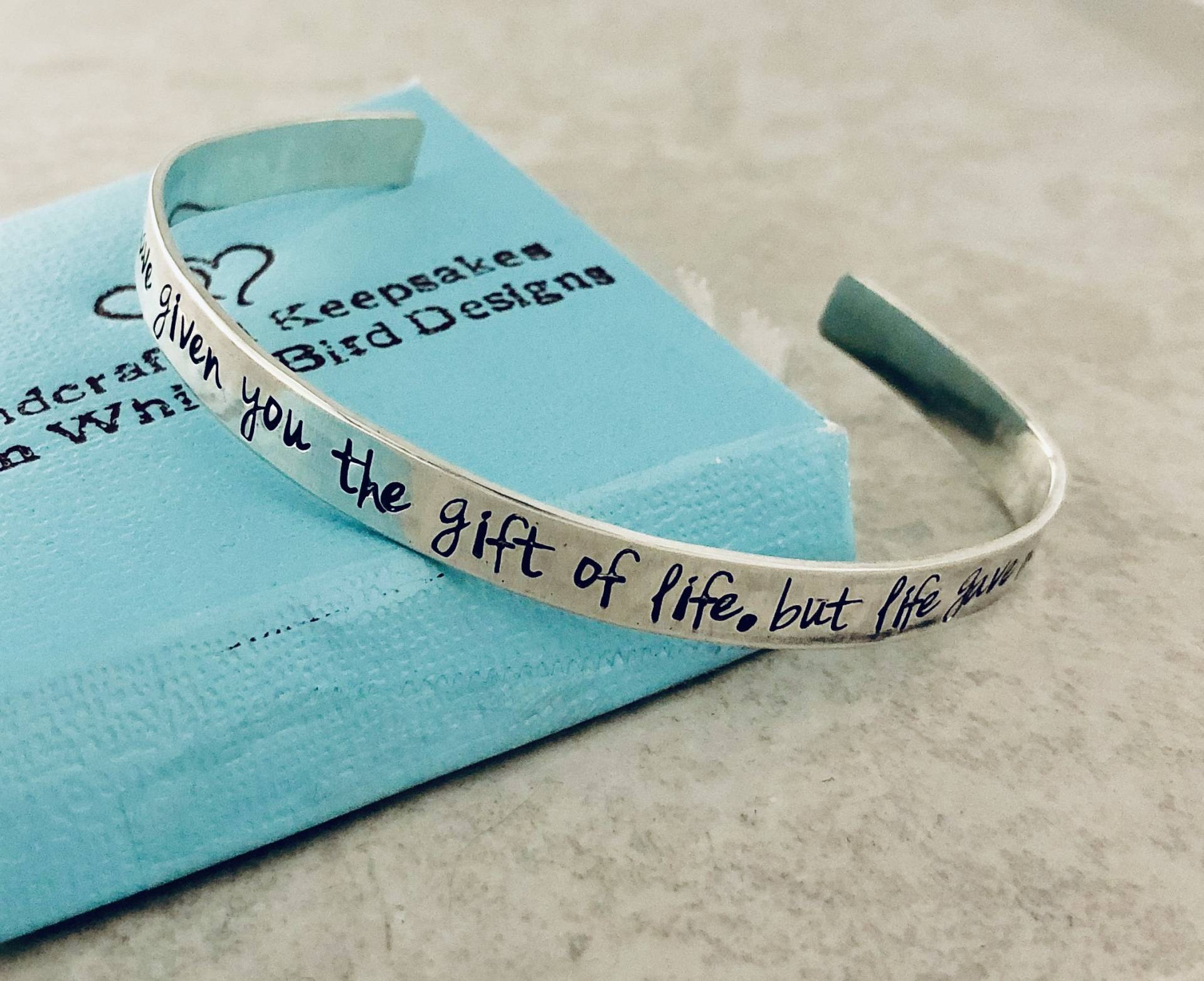 Adoption Manschette Armband, Geschenk Für Adoptivmutter von WhirlyBirdDesigns