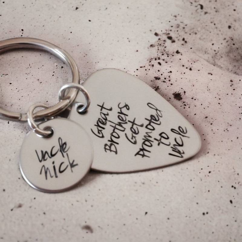 Befördert Zum Onkel Schlüsselbund, Personalisierter Gitarren-Plektrum, Schwangerschaftansage von WhirlyBirdDesigns