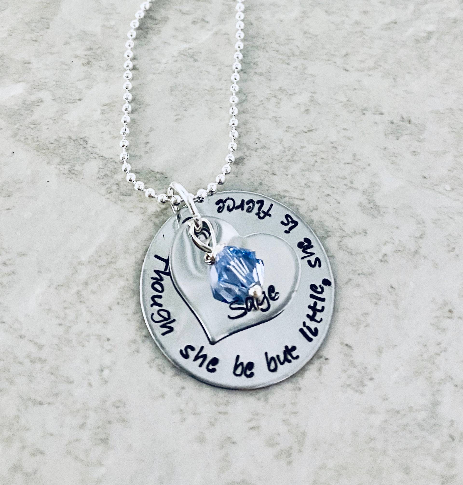Obwohl Sie Nur Wenig Ist, Ist Heftig Personalisierte Namen Halskette Geburtsstein Ermutigung Geschenk Gravierte Schmuck Für von WhirlyBirdDesigns
