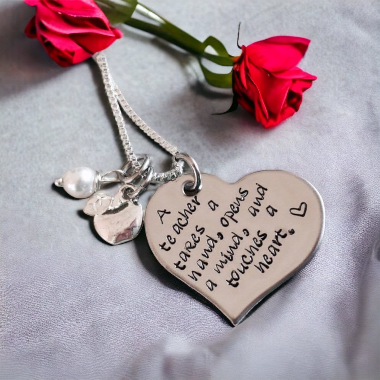 Personalisierte Lehrer Halskette, Herzliches Monogramm Geschenk von WhirlyBirdDesigns