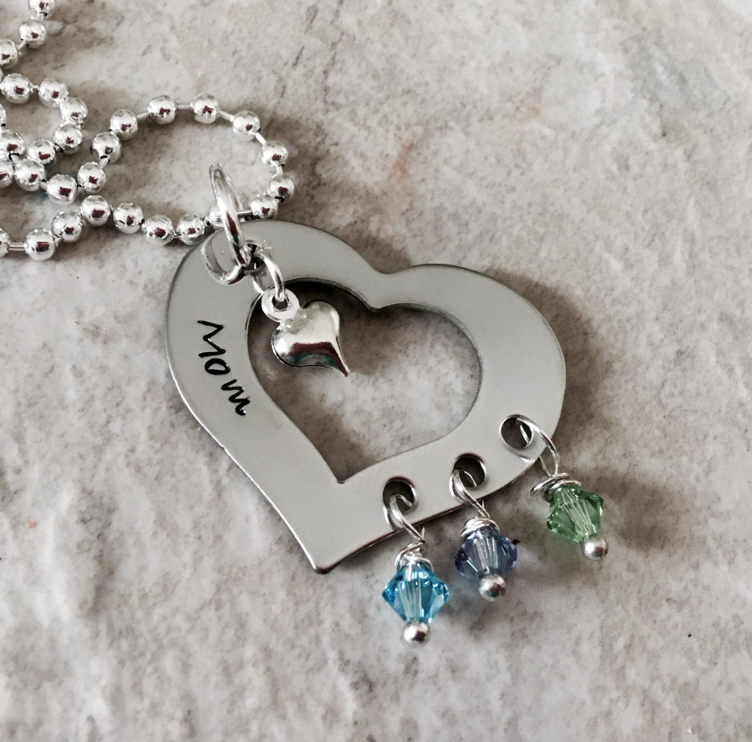 Personalisierte Mom Herz Halskette Mit Birthstones Der Kinder von WhirlyBirdDesigns