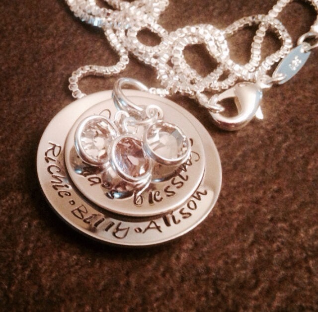 Personalisierte Mutter Halskette Mit Geburtssteinen von WhirlyBirdDesigns