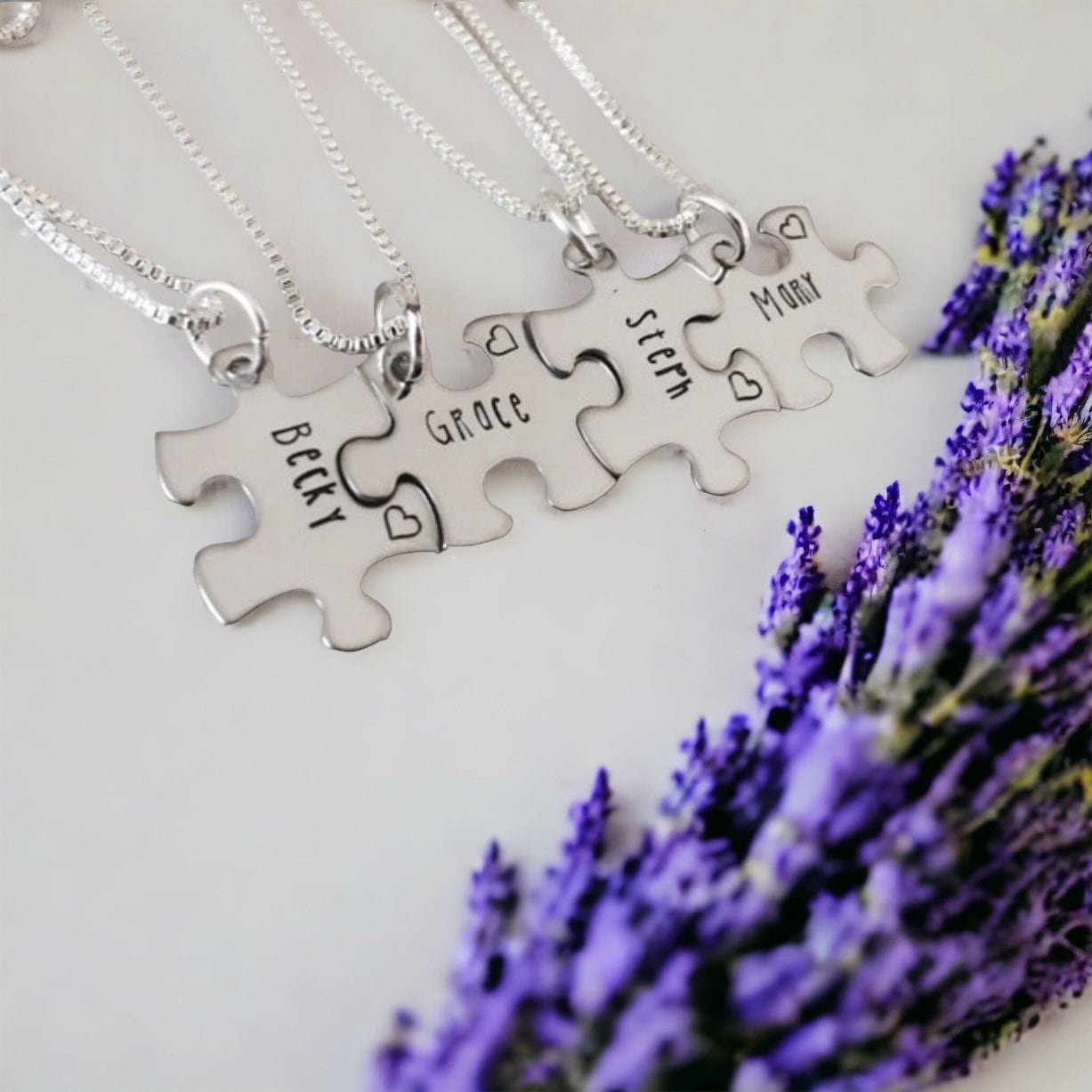 Personalisierte Puzzle Piece Halskette Set, Brautparty Geschenke von WhirlyBirdDesigns