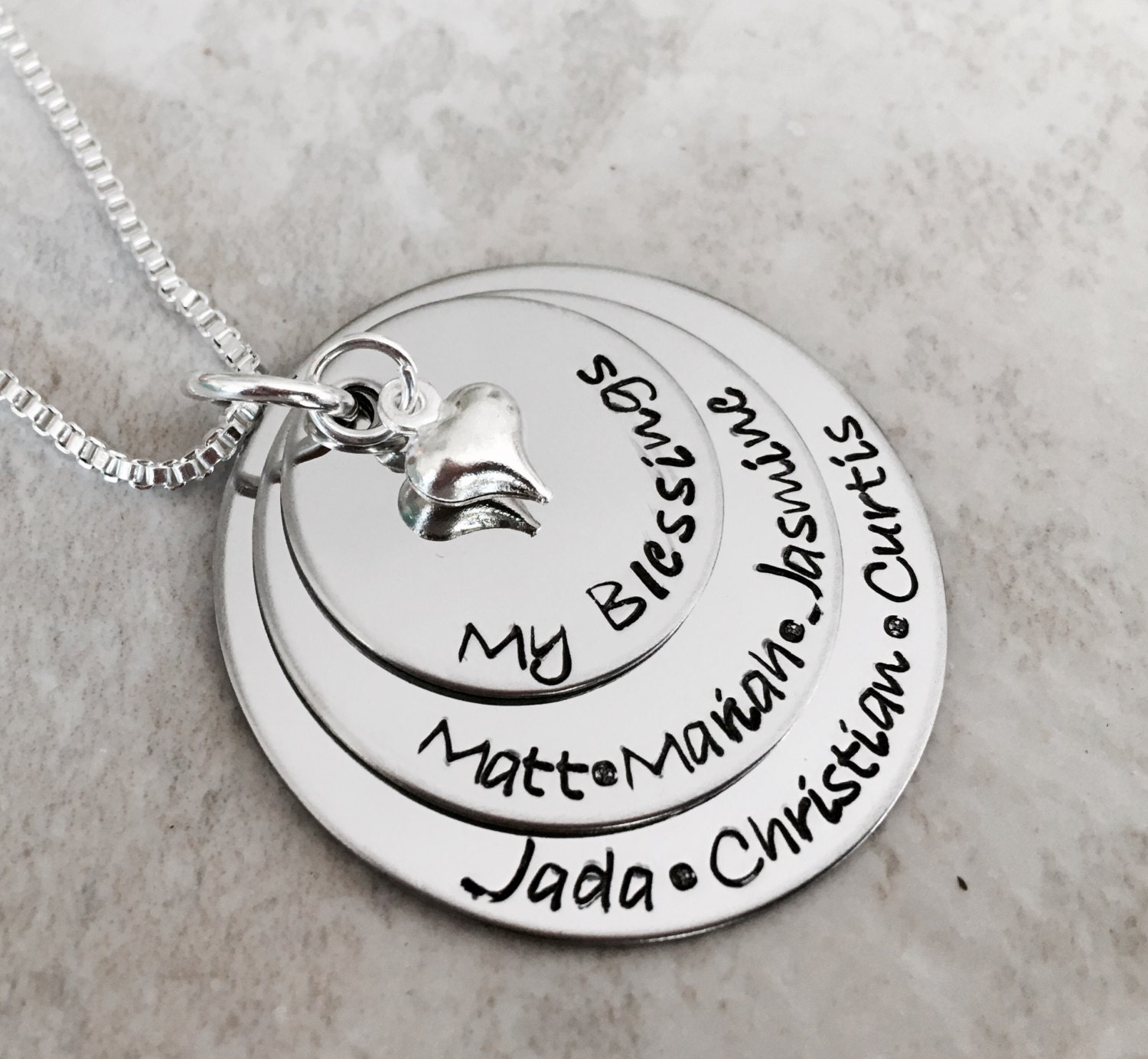 Personalisierte Segen Halskette, Benutzerdefinierte Namen Oma Geschenk von WhirlyBirdDesigns