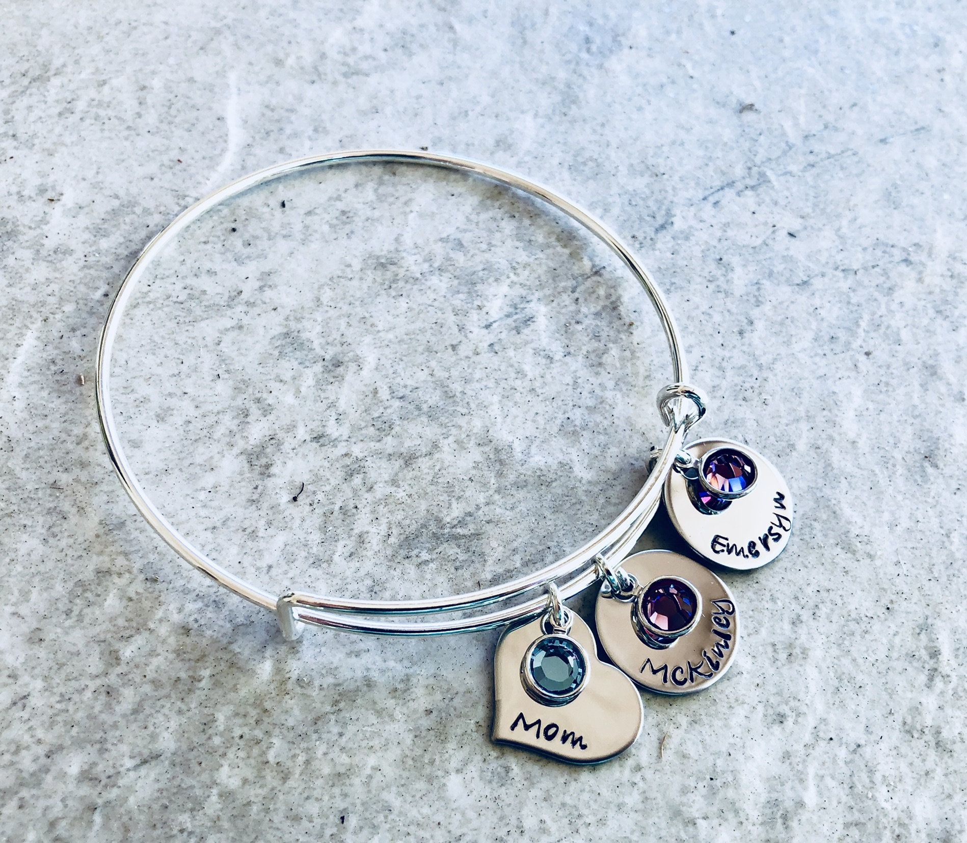 Personalisiertes Mom Armband Kindernamen & Geburtssteine, Geschenk Mit Monogramm von WhirlyBirdDesigns