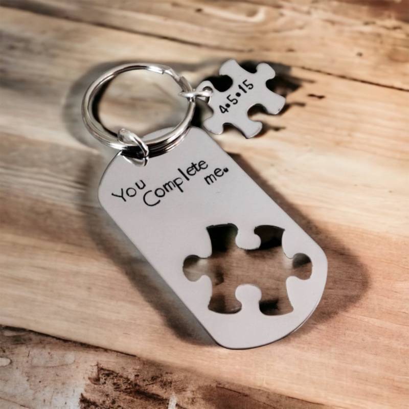 Personalisierte Puzzle Stück Schlüsselbund Set - Individuelles Datum, Geburtstagsgeschenk von WhirlyBirdDesigns