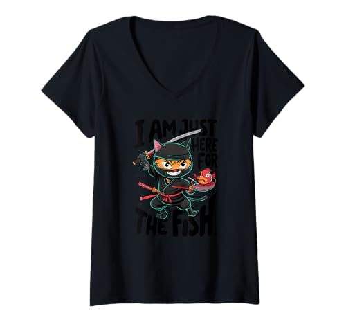 Damen Ninja Cat Just Here for The Fish Lustige Kampfsport-Grafik T-Shirt mit V-Ausschnitt Damen Ninja Cat Just Here for The Fish Lustige Kampfsport-Grafik T-Shirt mit V-Ausschnitt von Whisker Fury Co