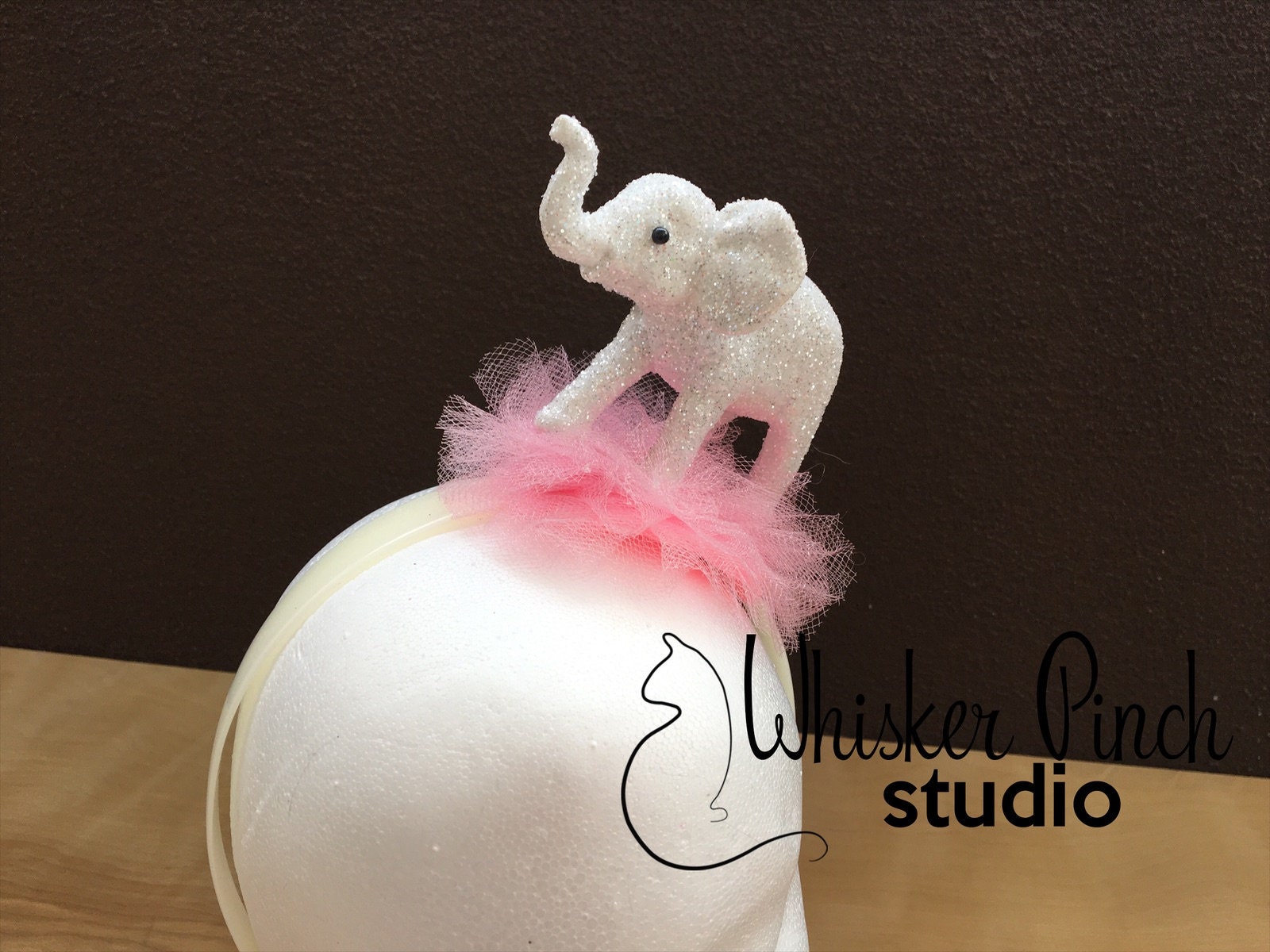 Elefant Fascinator/stirnband Mini Headpiece Krone Elefant Fascinator/stirnband Mini Headpiece Krone von WhiskerPinchStudio