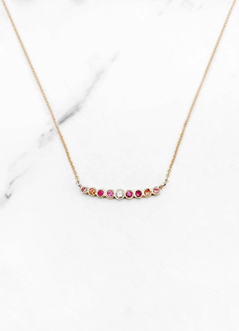 18K 14K 9K Saphir Halskette, Diamant Lünette Zierliche Gold Pink Orange Solid Jubiläum von WhisperGold