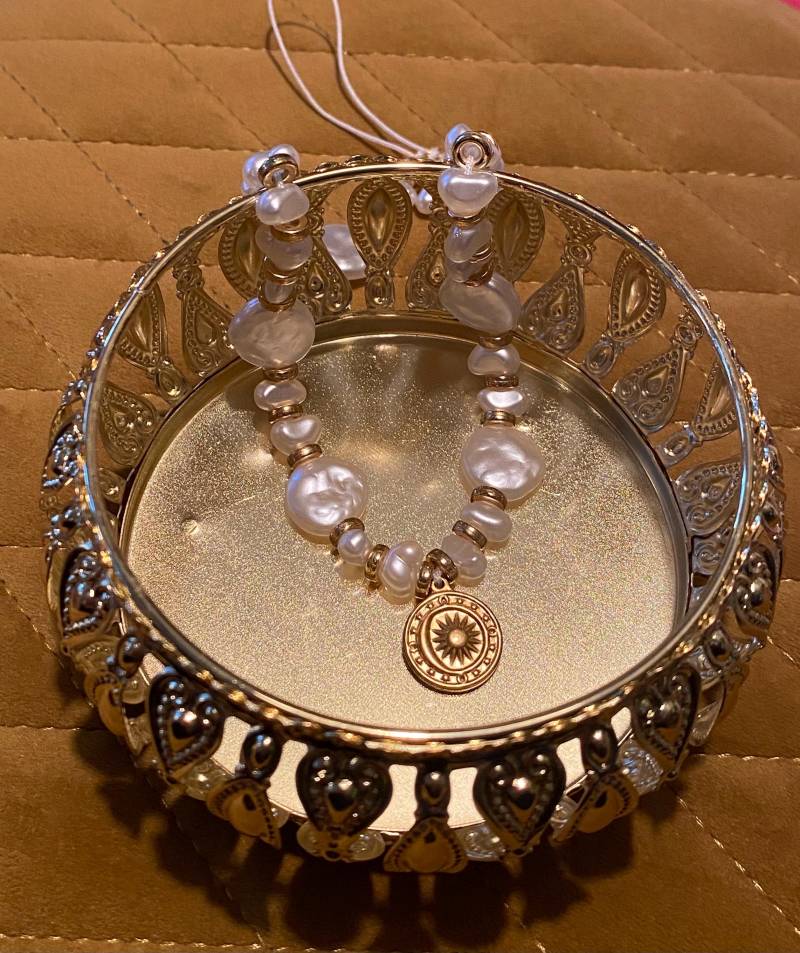 Charm Me Golden - Add To Your Bracelet Or Phone Charm Charm Me Golden - Add To Your Bracelet Or Phone Charm von WhisperOfValentine
