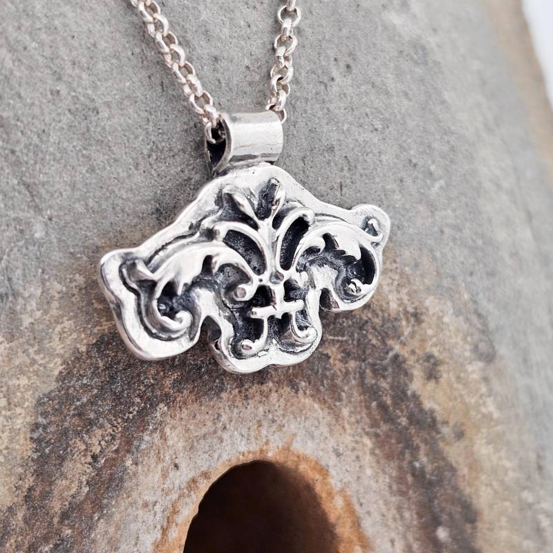 Anhänger Im Barock Stil Aus Sterling Silber, Handgefertigt in Der Schweiz, Einzelstück, Schmuck, Elegant, Kunstvoll, Viktorianisch von WhisperOfWildflowers