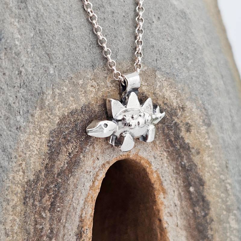 Dino Anhänger Aus Sterling Silber, Hergestellt in Der Schweiz, Einzelstück, Dinosaurier Schmuck, Halskette, Süss, Niedlich, Märchen von WhisperOfWildflowers