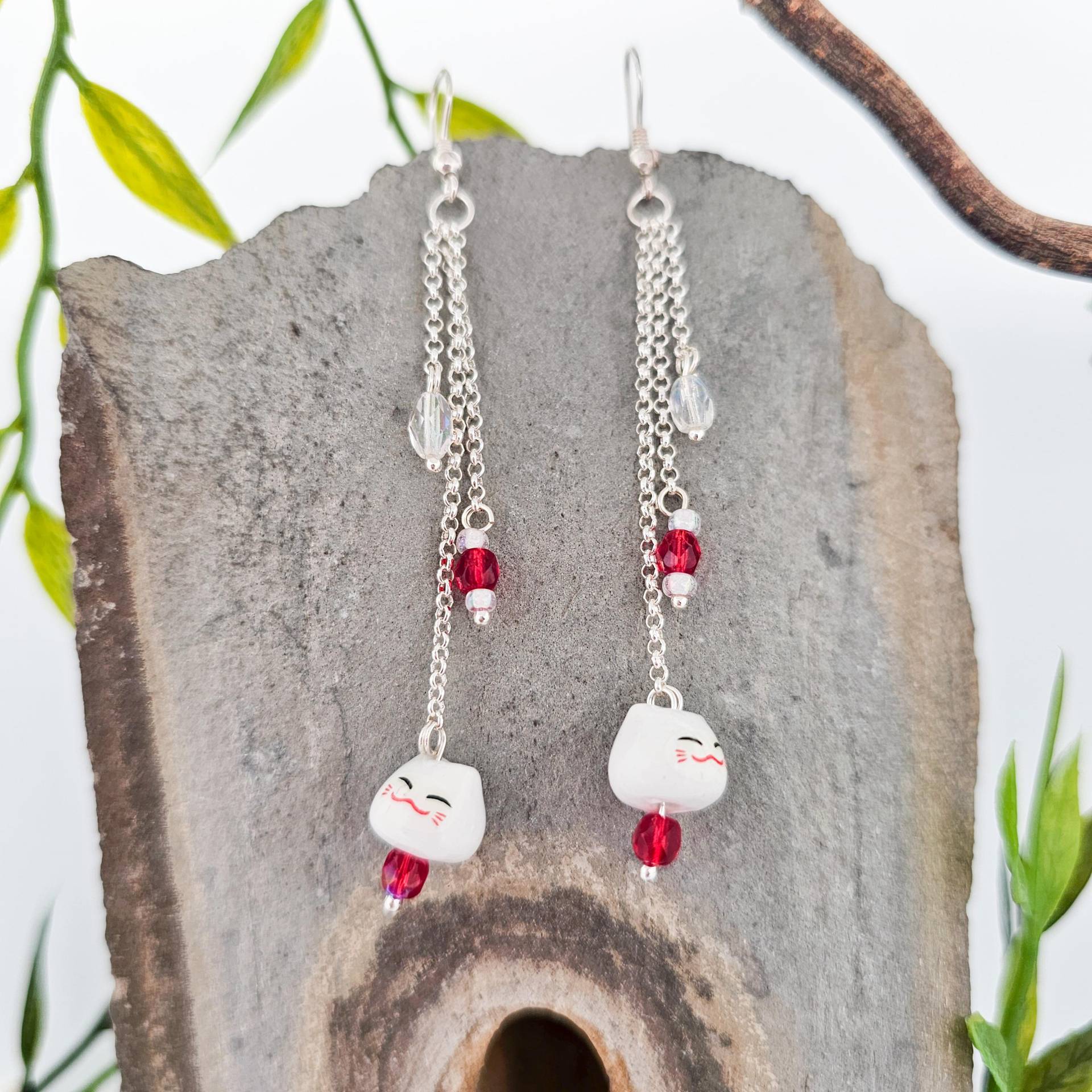 Katzen Ohrringe, Perlen, Sterling Silber, Hängeohrringe, Hergestellt in Der Schweiz, Einzelstück, Perlen Schmuck, Süss, Niedlich, Kreativ von WhisperOfWildflowers