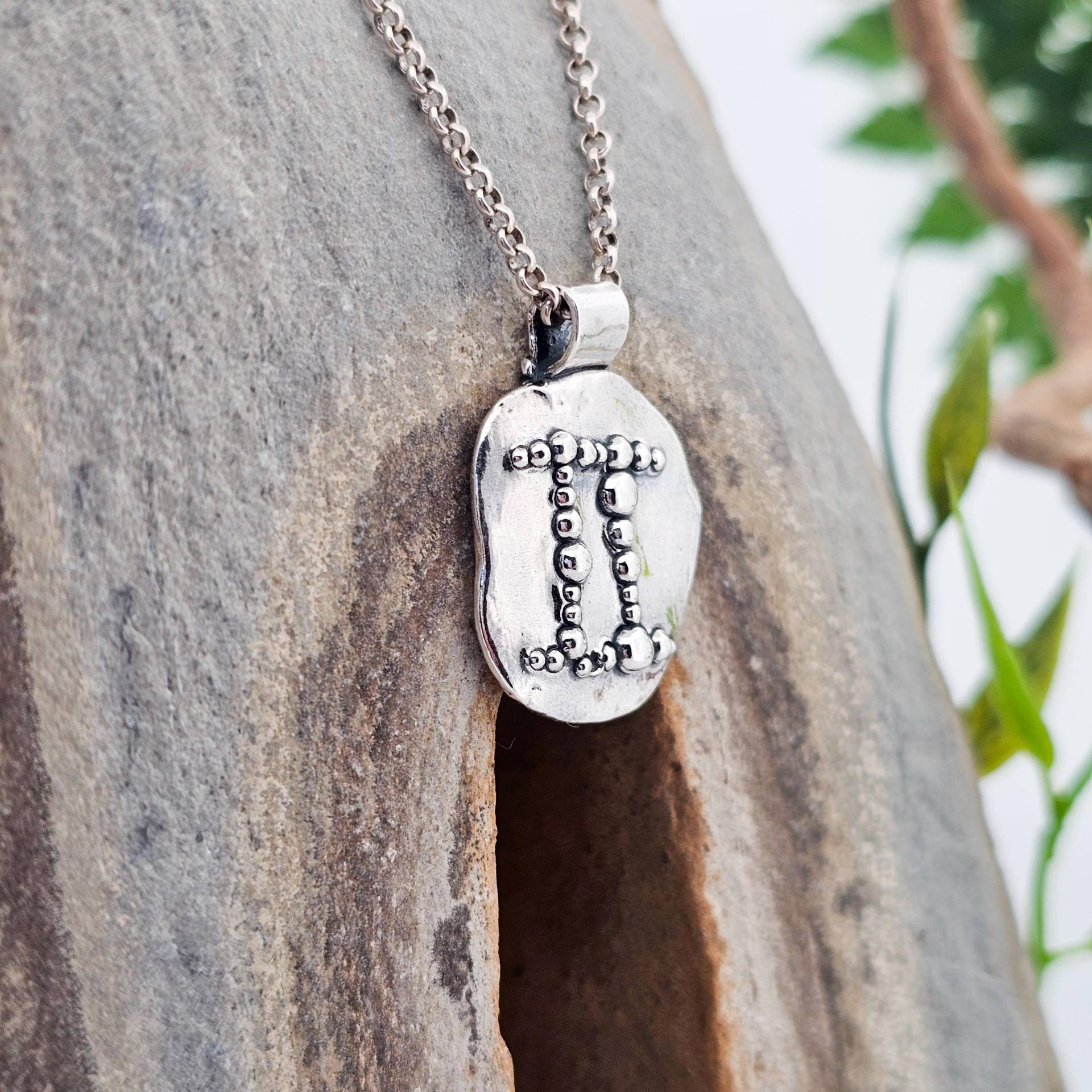 Sternzeichen Zwillinge, Anhänger Aus Feinsilber, Einzelstück, Handgemacht, Silberschmuck, Sterne, Universum, Galaxie, Orbit, Himmel, Symbol Sternzeichen Zwillinge, Anhänger Aus Feinsilber, Einzelstück, Handgemacht, Silberschmuck, Sterne, Universum, Galaxie, Orbit, Himmel, Symbol von WhisperOfWildflowers