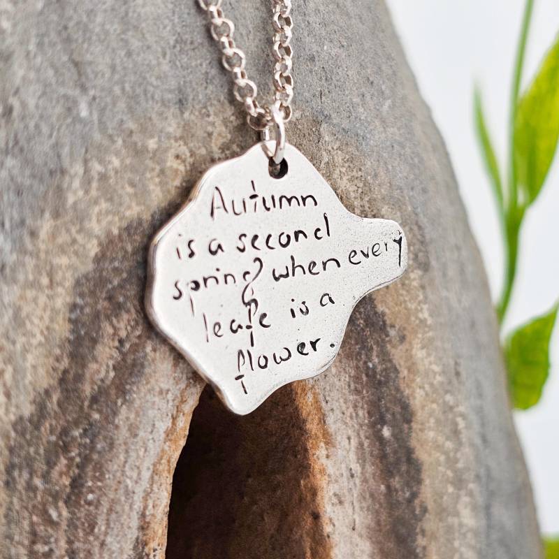 Zitat "Autumn Is A Second Spring When Every Leaf Flower.", 925 Sterling Silber, Handgefertigt in Der Schweiz, Handgraviert, Poesie von WhisperOfWildflowers