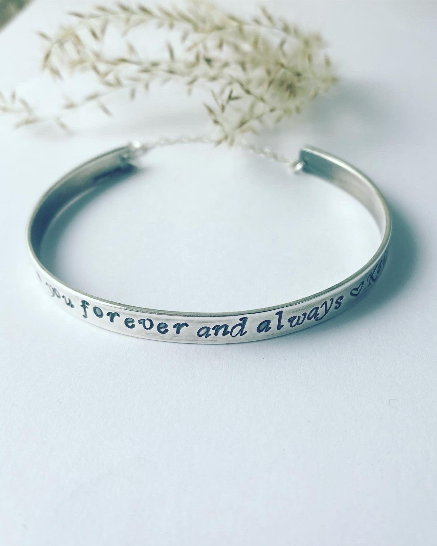 Gravur Sterling Silber Armreif Personalisierter Ecosilver Armreif von WhispersFromTheWild