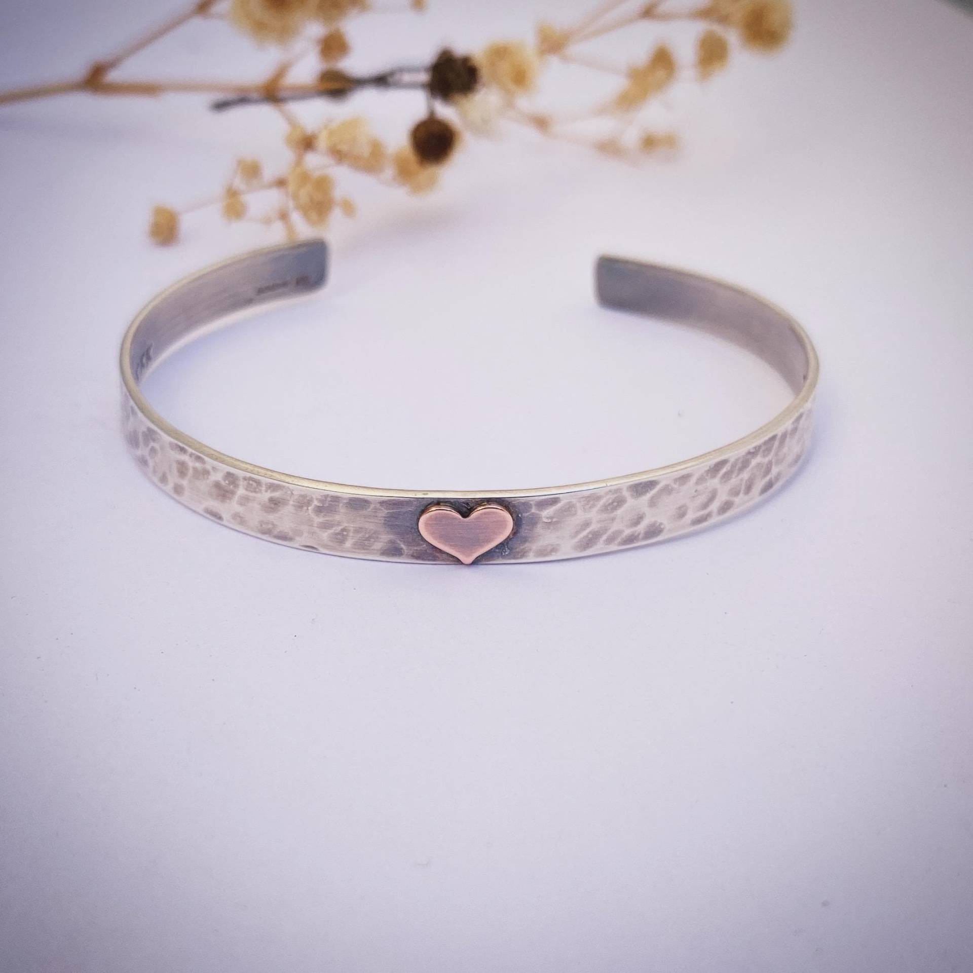 Personalisierter Sterling Silber Armreif Armreif Mit Kupfer Herz von WhispersFromTheWild