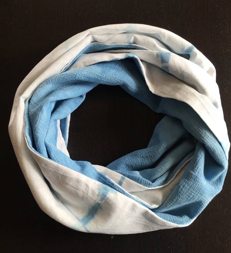 Indigo Gefärbt Infinity Schal Indigo Gefärbt Infinity Schal von WhiteAntlerFlowers