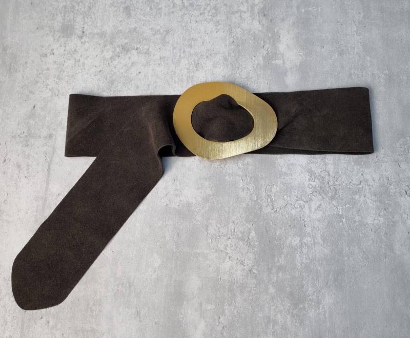 Echt Wildleder Schokolade Braun Obi Gürtel Gold Schnalle Gürtel von WhiteDaisyBags