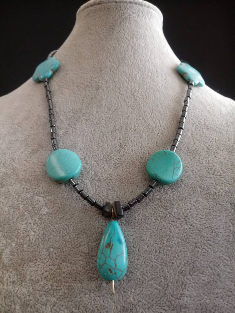 Frau Träne Drop Halskette Frau Träne Drop Halskette von WhiteDragonJewelers