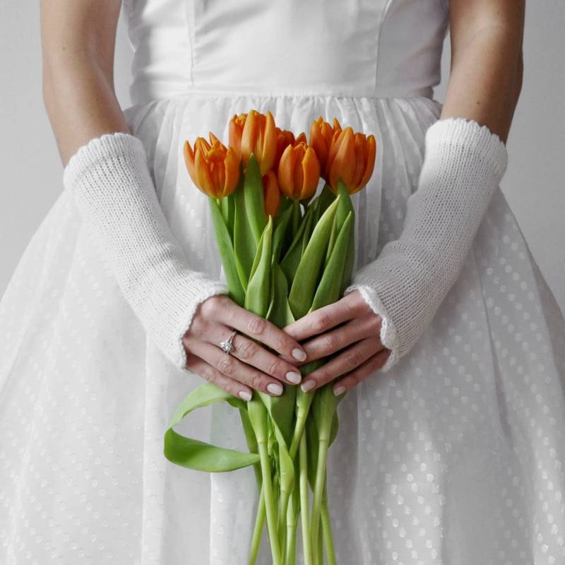 Braut Handschuhe Fingerlose Strickhandschuhe Frauen Winter Hochzeit Alpaka Handwärmer Ärmel Pulswärmer Für Brautjungfer von WhiteFashion