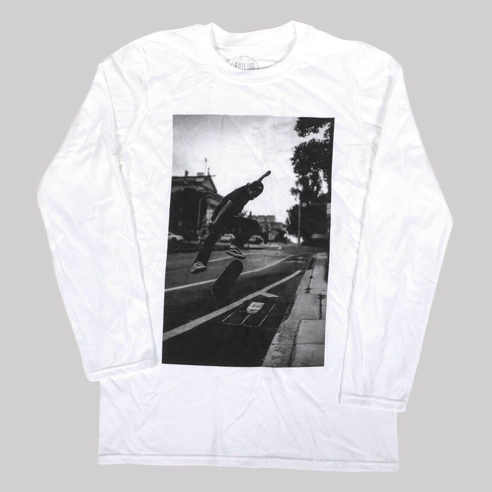 Skater T-Shirt Weiß Skater T-Shirt Weiß von WhiteLiesClothingCo