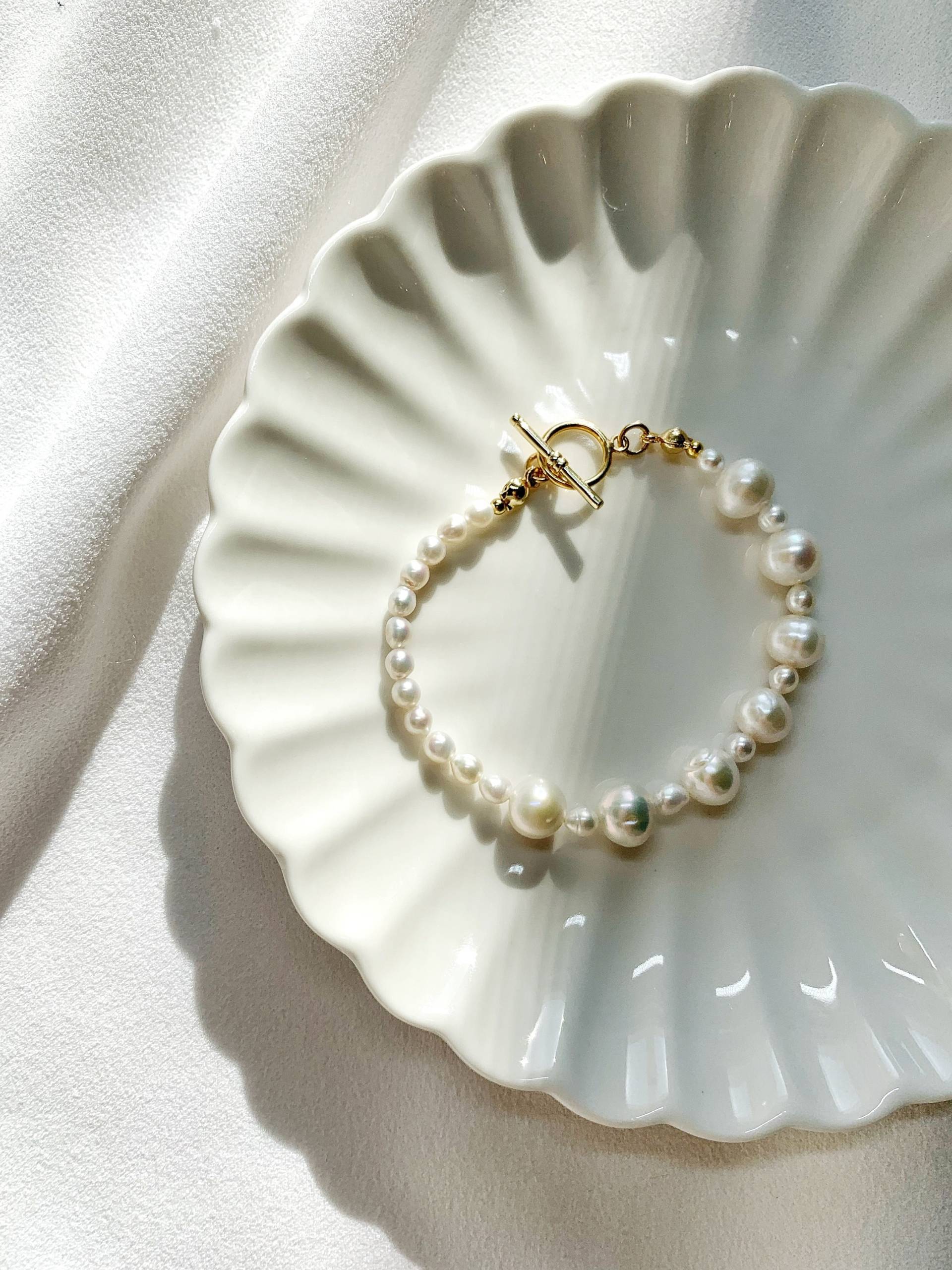 Barock Perlen Armband. Unregelmäßige Süßwasserperlen Kleines Perlenarmband. Knebel Halskette. Hochzeitsgeschenk. Brautgeschenk. Geschenk Für Sie Barock Perlen Armband. Unregelmäßige Süßwasserperlen Kleines Perlenarmband. Knebel Halskette. Hochzeitsgeschenk. Brautgeschenk. Geschenk Für Sie von WhiteMelisma