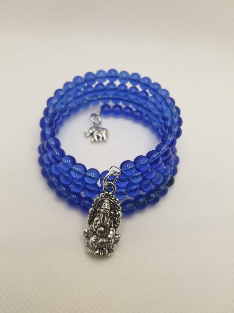 Mala Armband, 108 Perlen Mala, Speicher Draht Wickeln Kobalt Blau Glasperlen, Yoga Hindu von WhitePeachCottage