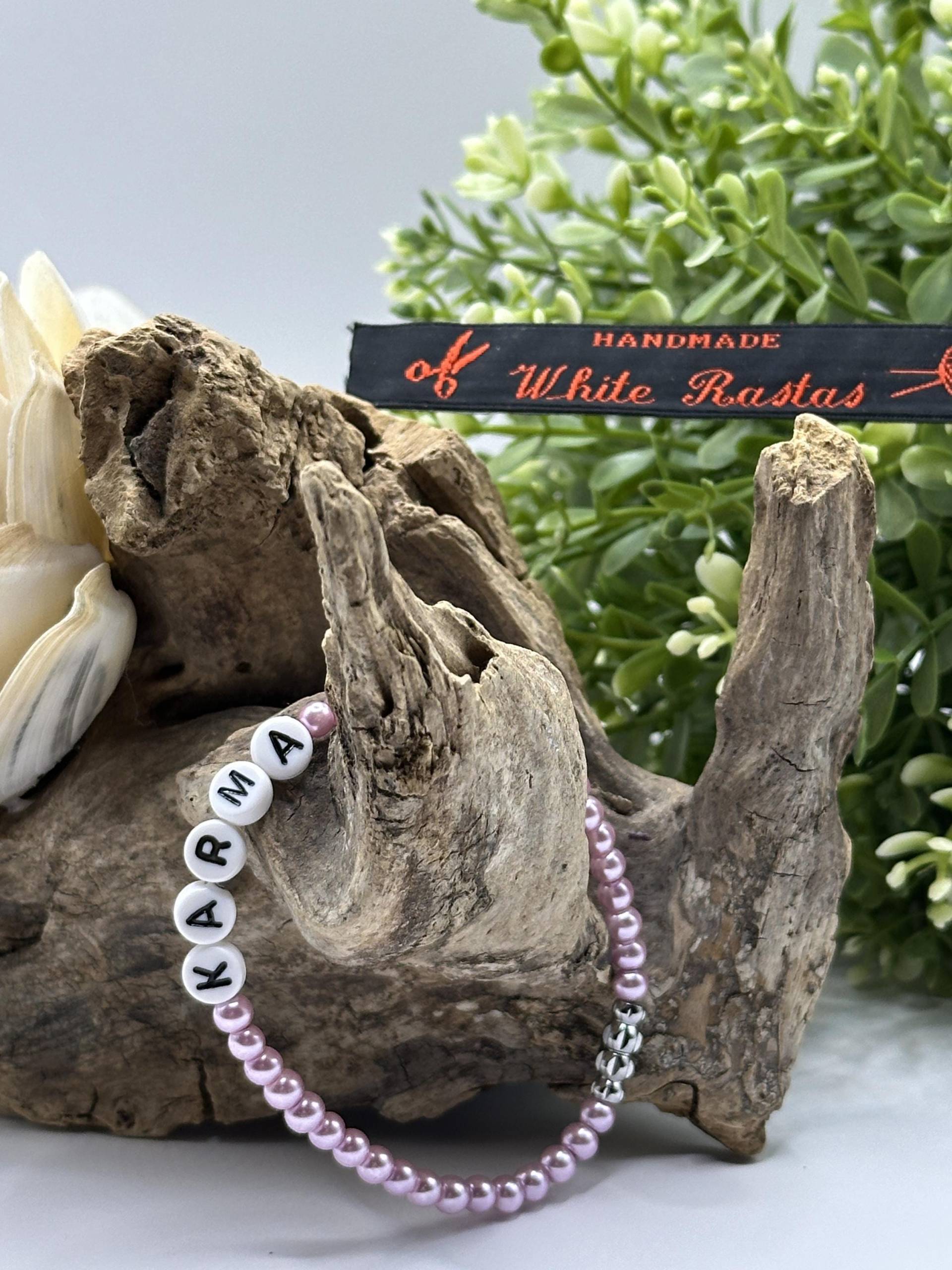 Karma Armband Rosa, Schmuck, Schmuck Mit Karma, Rosa Armband, Perlenarmband Karma Armband Rosa, Schmuck, Schmuck Mit Karma, Rosa Armband, Perlenarmband von WhiteRastasHandmade