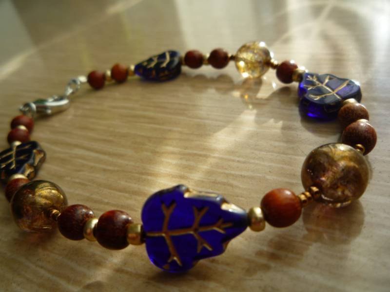 Blauem Glas Verlässt Perlen Armband von WhiteSphinx