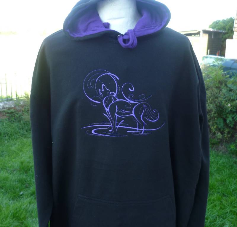 Inky Wolf Hoodie, Pullover, Bestickter Fenrir, Geri Und Freki, Schwarz Lila Kontrast Hoodie von WhiteWizardPurpleElf