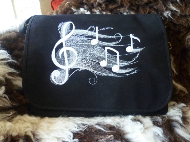 Musiktasche, Notentasche, Baumwollsegeltuch-Schultertasche Bestickte Musiknoten-Notentasche, Violinschlüssel von WhiteWizardPurpleElf