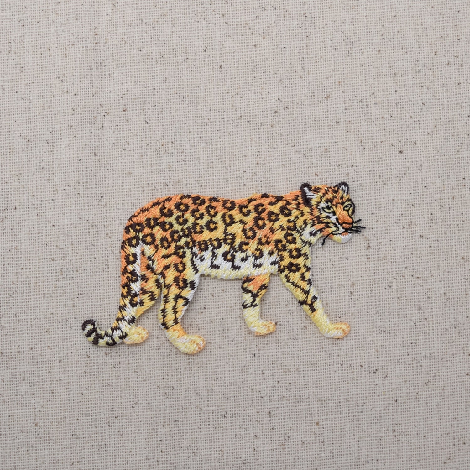 Natürlicher Leopard - Ganzkörper Nach Rechts Gehend Aufnäher Zum Aufbügeln Gestickter 155474A von WholesaleApplique