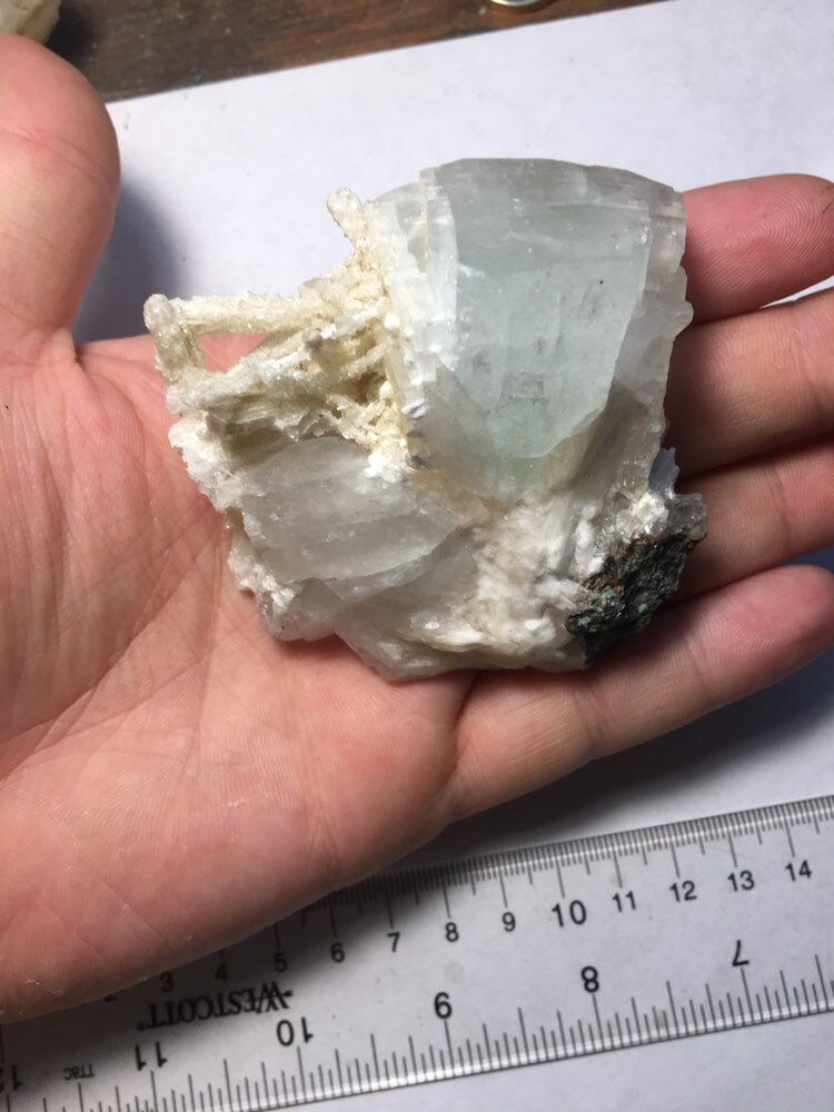 Gefrosteter Skolezit Mit Hellgrüner Apophyllite Kristallstufe Gefrosteter Skolezit Mit Hellgrüner Apophyllite Kristallstufe von WholesaleRocksDotBIZ