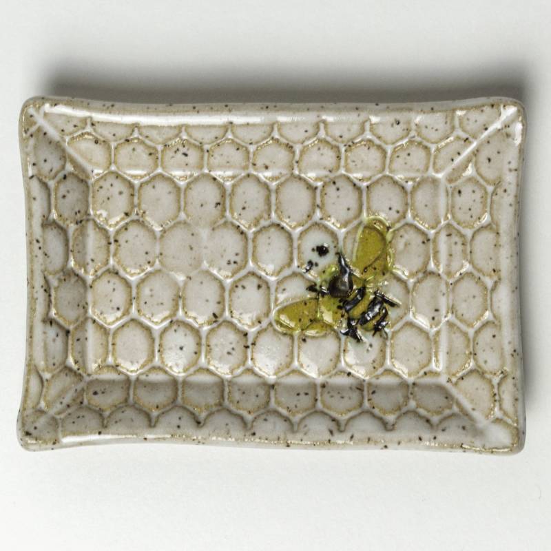 Handgemachte Biene Trinket Dish von WhtSquirrelClayworks