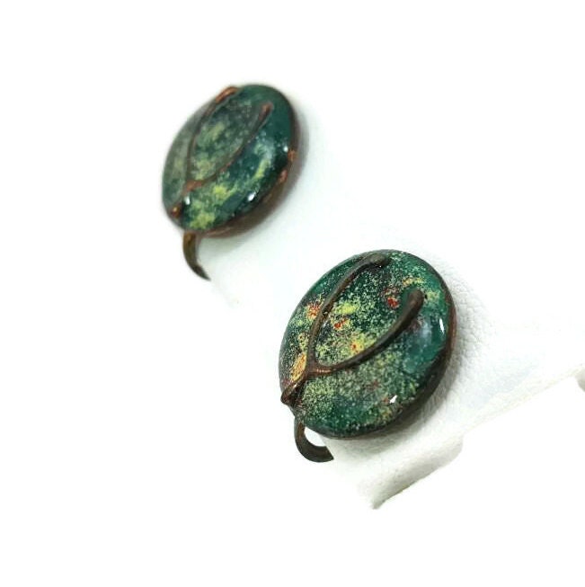 Vintage Kupfer Emaille Ohrringe Grün Wunsch Knochen Modernist Schmuck Auf Schraubohrringe von WhyWeLoveThePast