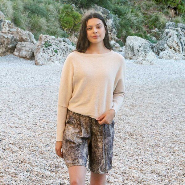 WiDDA berlin Gemusterte Bermuda-Shorts INDI radiance aus ECOVERO® von WiDDA berlin