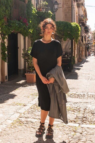 WiDDA berlin rückenfreies Jerseykleid FARLO aus ECOVERO® Jersey von WiDDA berlin