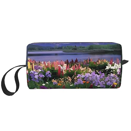 Schöne Blumen Berg Print Make-up Tasche Kosmetiktasche Tragbare Wasserdichte Aufbewahrungstasche Reise Toilettenartikel Organizer Tasche für Frauen, weiß, Einheitsgröße von WiNwon