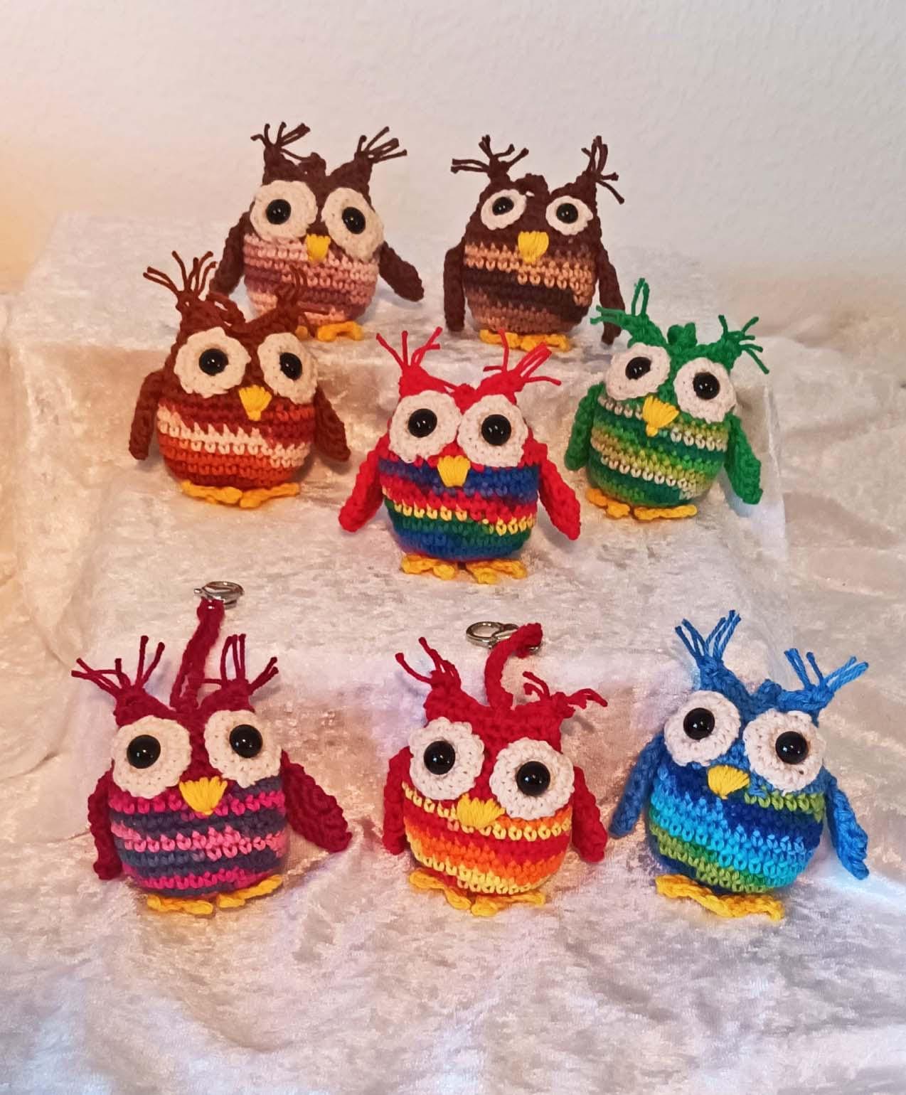 Bunte Eulen Schlüsselanhänger Taschenbaumler Spielzeug Oder Deko Mit Extra Viel Liebe Handgemacht Aumigurumi Große Auswahl Bunte Eulen Schlüsselanhänger Taschenbaumler Spielzeug Oder Deko Mit Extra Viel Liebe Handgemacht Aumigurumi Große Auswahl von WichtelKreationen2