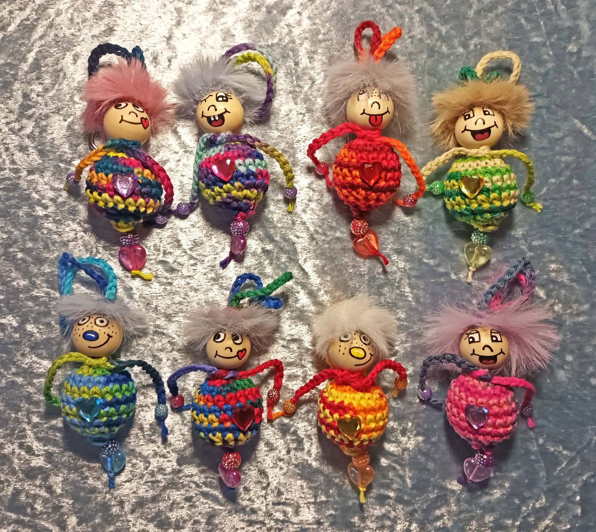 Lustige Kobolde Glücksbringer Sorgenwürmchen Glückswürmchen Sorgenpüppchen Anhänger Mit Extra Viel Liebe Handgemacht Auswahl Aumigurumi Lustige Kobolde Glücksbringer Sorgenwürmchen Glückswürmchen Sorgenpüppchen Anhänger Mit Extra Viel Liebe Handgemacht Auswahl Aumigurumi von WichtelKreationen2