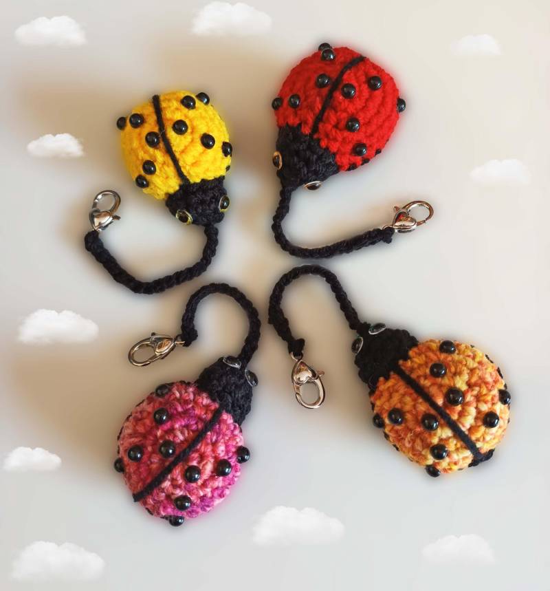 Marienkäfer Glücksbringer Sorgenwürmchen Glückswürmchen Anhänger Mit Extra Viel Liebe Handgemacht Auswahl Variationen Aumigurumi Marienkäfer Glücksbringer Sorgenwürmchen Glückswürmchen Anhänger Mit Extra Viel Liebe Handgemacht Auswahl Variationen Aumigurumi von WichtelKreationen2