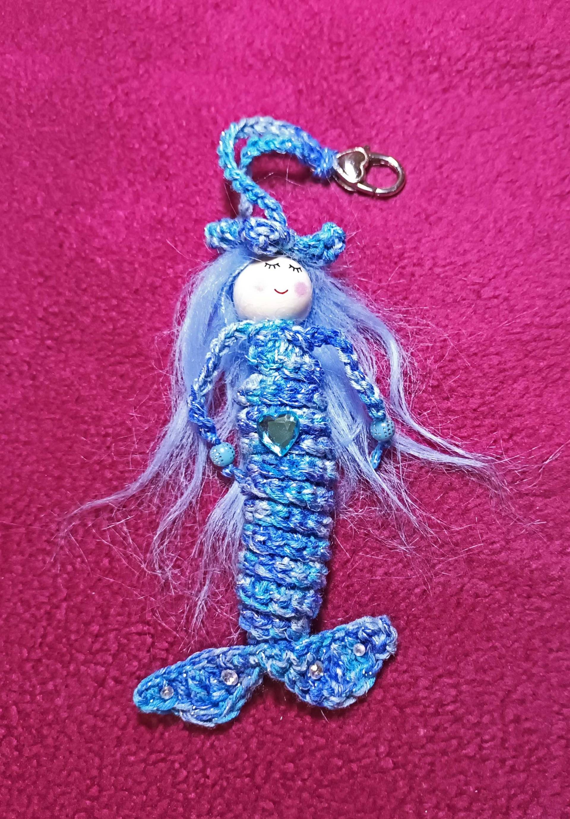 Neu Kleine Meerjungfrau in Blau Wie Das Meer Glücksbringer Glückswürmchen Sorgenwürmchen Mit Glitzer Viel Liebe Handgemacht Aumigurumi Neu Kleine Meerjungfrau in Blau Wie Das Meer Glücksbringer Glückswürmchen Sorgenwürmchen Mit Glitzer Viel Liebe Handgemacht Aumigurumi von WichtelKreationen2