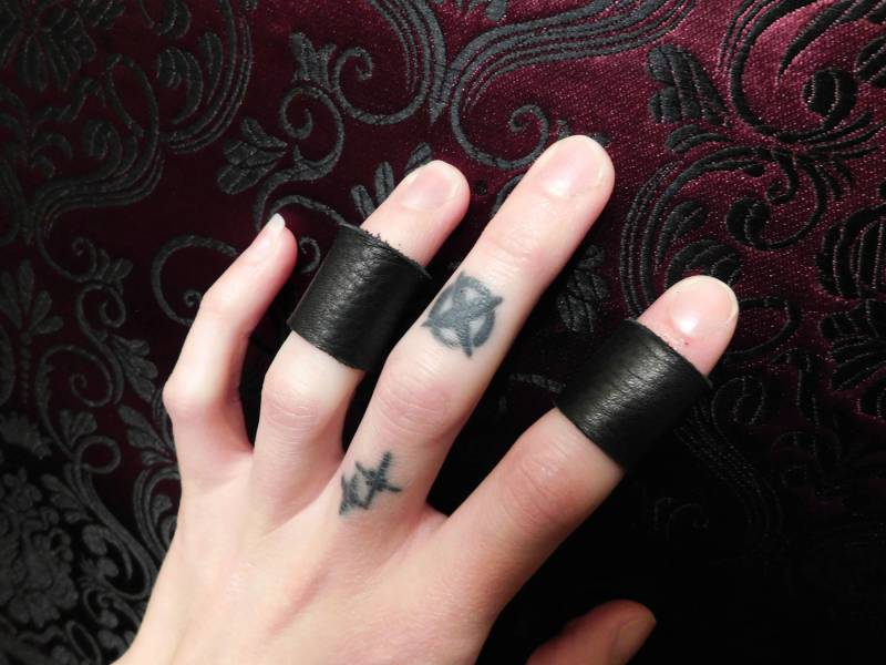 Midi Ring Aus Leder Midi Ring Aus Leder von WickedByJasmineX