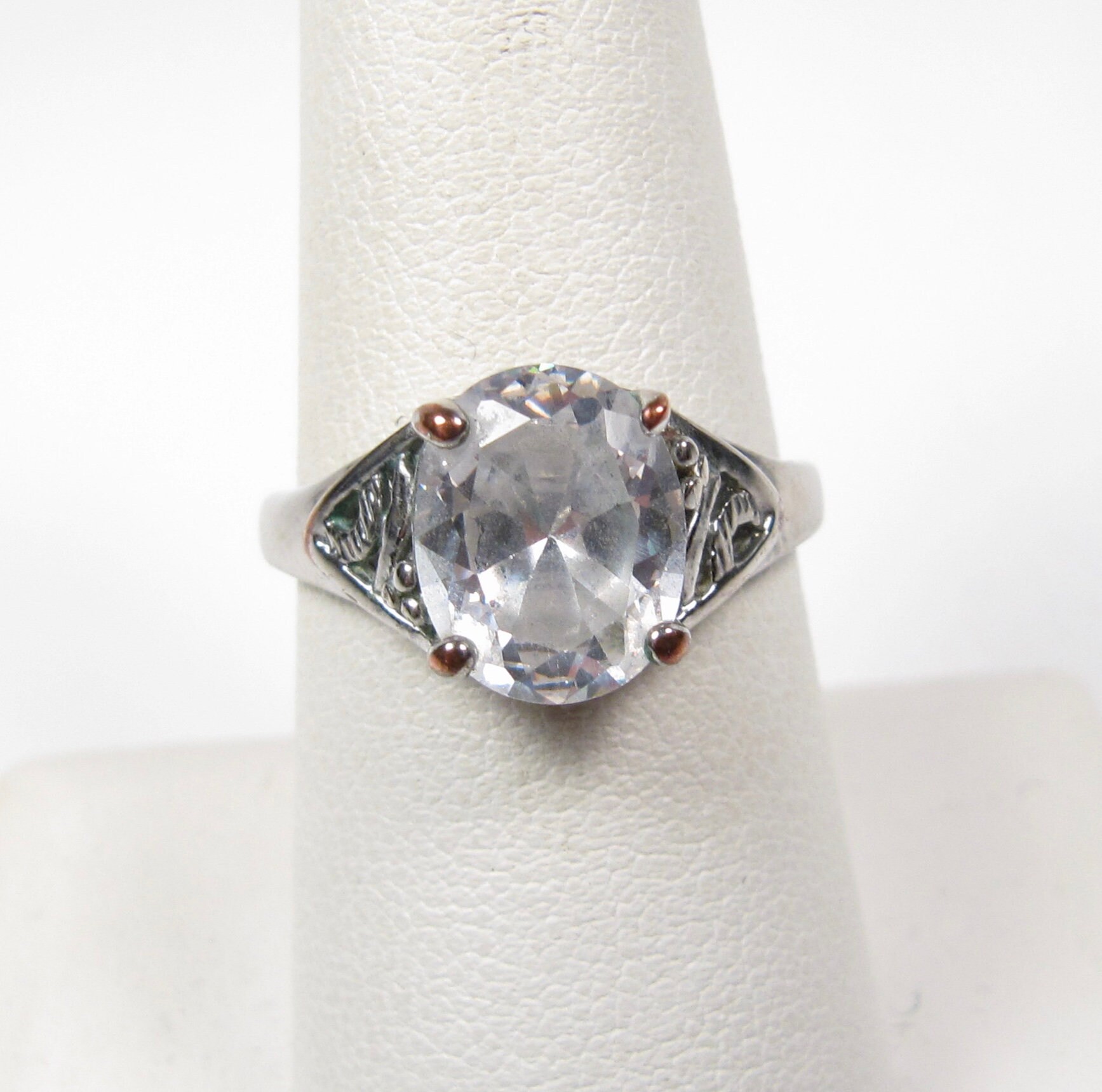 Vintage Faux Solitär Diamant Verlobungsring Kostüm Ring Sz 7, 5 Silber Ton von WickedCrafts