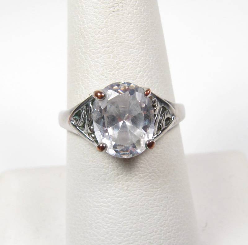 Vintage Faux Solitär Diamant Verlobungsring Kostüm Ring Sz 7, 5 Silber Ton Vintage Faux Solitär Diamant Verlobungsring Kostüm Ring Sz 7, 5 Silber Ton von WickedCrafts