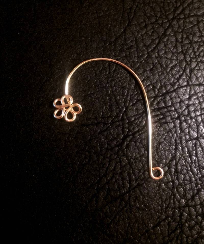 Daisy Ear Cuff, Vine Schmuck, Ohrschmuck, Ohrkletterer, Wrap, Jacket, Versilbert, Nicht Durchbohrt von WickedlyWired