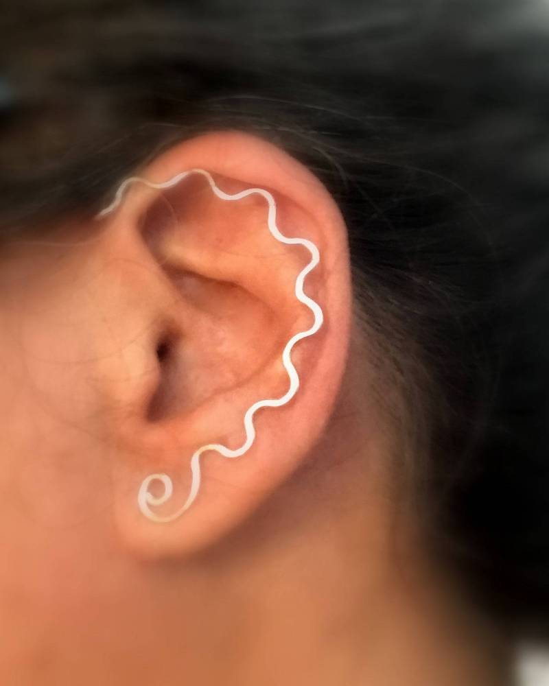 Skurrile Gewellte Ohrmanschette, Rebe Schmuck, Ohrschmuck, Ohr Kletterer, Wickeln, Jacke, Silber Platte, Nicht Durchbohrt von WickedlyWired